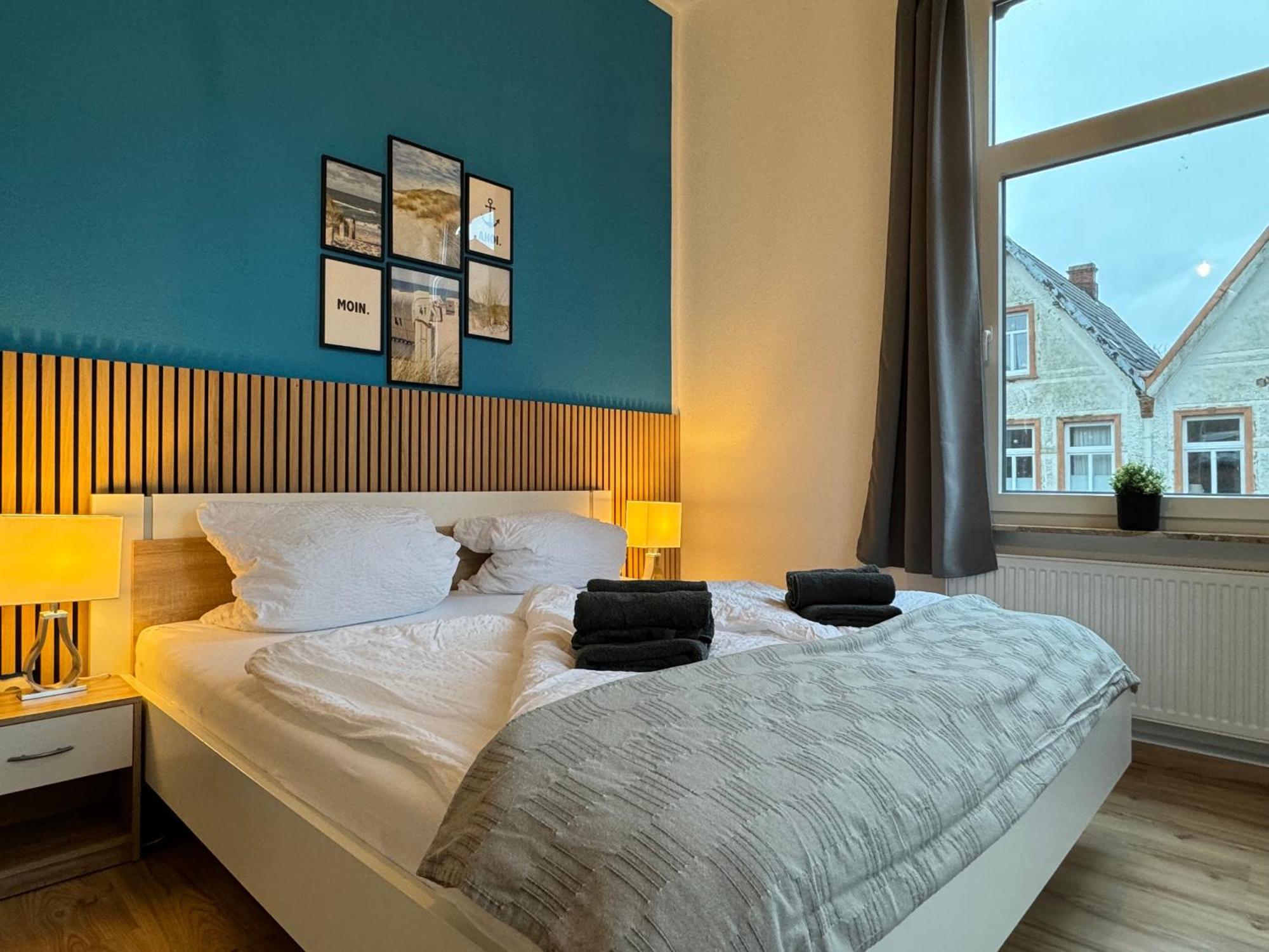 Charmante Altbauwohnung An Der Kesselschleuse 2 Emden Kültér fotó